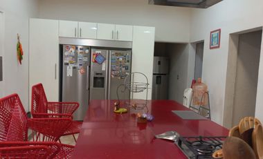 Exclusiva Residencia fraccionamiento las brisas, en un Entorno Tranquilo y Seguro: ¡Tu Nuevo Hogar Te Espera! en acapulco  guerrero