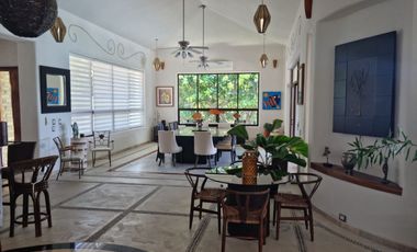 Exclusiva Residencia fraccionamiento las brisas, en un Entorno Tranquilo y Seguro: ¡Tu Nuevo Hogar Te Espera! en acapulco  guerrero