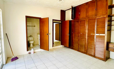 CASA EN VENTA VALLARTA UNIVERSIDAD EXCELENTE UBICACIÓN