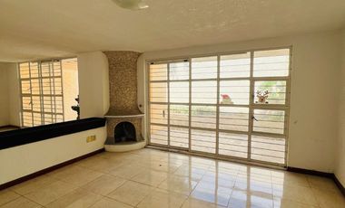 CASA EN VENTA VALLARTA UNIVERSIDAD EXCELENTE UBICACIÓN