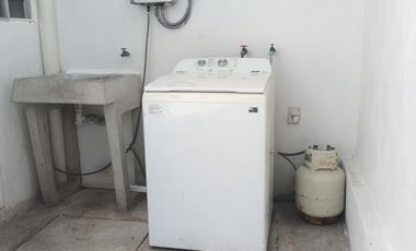 Casa en venta en fraccionamiento con alberca en zona Norte