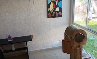 Casa en venta en fraccionamiento con alberca en zona Norte