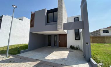 CASA EN VENTA ATRAS DE PLAZA SAN DIEGO
