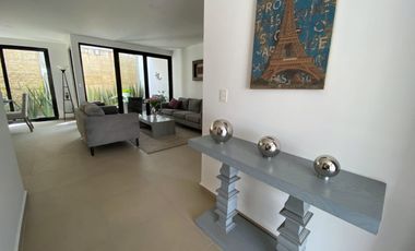 CASA EN VENTA ATRAS DE PLAZA SAN DIEGO