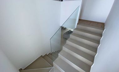 CASA EN VENTA ATRAS DE PLAZA SAN DIEGO