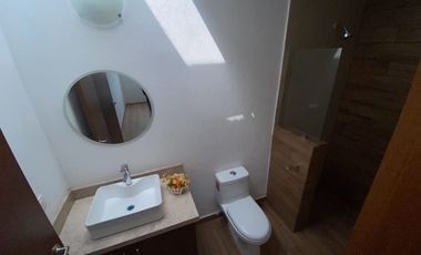 CASA EN VENTA ATRAS DE PLAZA SAN DIEGO