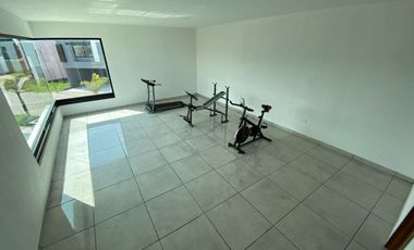 CASA EN VENTA ATRAS DE PLAZA SAN DIEGO