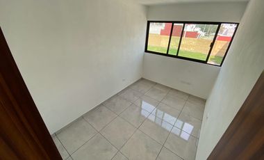 CASA EN VENTA ATRAS DE PLAZA SAN DIEGO