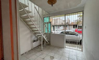CASA CON DEPARAMENTO EN VENTA OJOCALIENTE 1