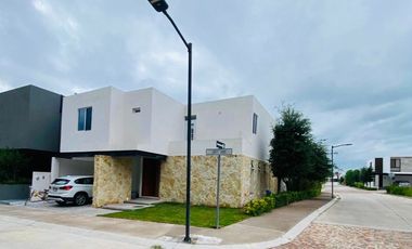 CASA EN VENTA EN ST ANGELO AL NORTE