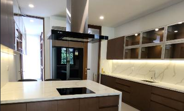 BRAND NEW LUXURIOUS CORNER LOT 5-BEDROOM HOME WITH UP TO 14 CAR BASEMENT + 5 DRIVEWAY SLOTS