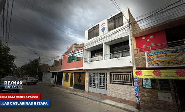 Casa Frente A Parque - Urb Casuarinas (Ica Cercado)