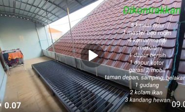 Rumah 5 Kamar Tidur di Panglima Sudirman Gresik Kota