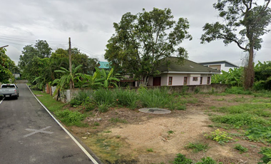 Land for sale with buildings, San Kamphaeng, 207.5 sq m.