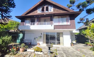 Hermosa casa con piscina y gran terreno, Lomas de San Andrés