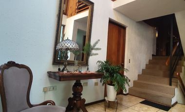 Hermosa casa con piscina y gran terreno, Lomas de San Andrés