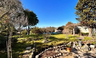 Hermosa casa con piscina y gran terreno, Lomas de San Andrés
