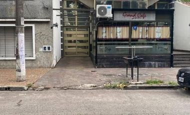 COCHERA FRENTE A TRIBUNALES DE MORON
