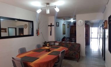 Casa Primer Piso con Apartaestudio En Venta Guayabal Medellín