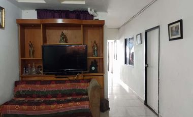 Casa Primer Piso con Apartaestudio En Venta Guayabal Medellín