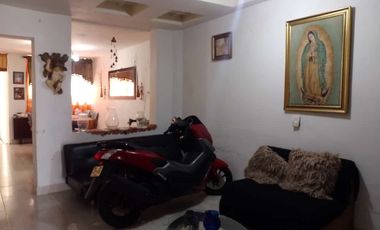 Casa Primer Piso con Apartaestudio En Venta Guayabal Medellín