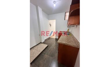 Se Alquila Minidepartamento Cerca A La Urp Surco
