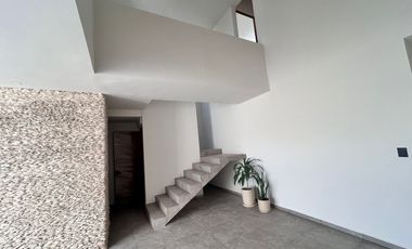 HERMOSA CASA DE LUJO UBICADA EN TEMOZÓN NORTE