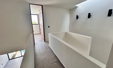 HERMOSA CASA DE LUJO UBICADA EN TEMOZÓN NORTE