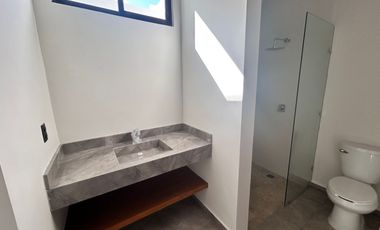 HERMOSA CASA DE LUJO UBICADA EN TEMOZÓN NORTE