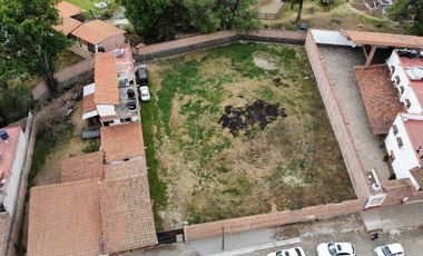 Casa Con Dos Terrenos En Venta En Tapalpa (Zona Centro).
