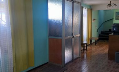 Venta de Hotel con 2 Casas, 6 Departamentos más Bodegas / Oficinas.  Iquique