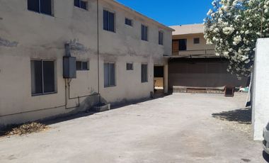 Venta de Hotel con 2 Casas, 6 Departamentos más Bodegas / Oficinas.  Iquique