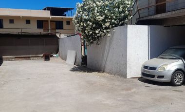 Venta de Hotel con 2 Casas, 6 Departamentos más Bodegas / Oficinas.  Iquique