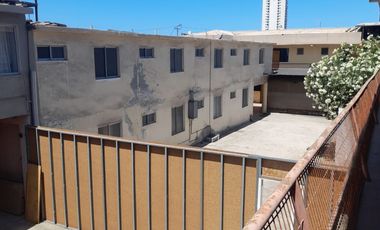 Venta de Hotel con 2 Casas, 6 Departamentos más Bodegas / Oficinas.  Iquique