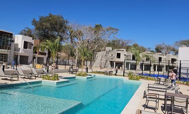 CASA EN VENTA, A 5 MINUTOS DE LA CENTRAL DE AUTOBUCES DE PUERTO VALLARTA,Y A  20 MINUTOS DE LA PLAYA