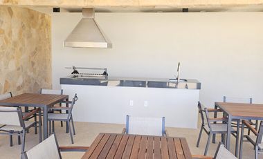 CASA EN VENTA, A 5 MINUTOS DE LA CENTRAL DE AUTOBUCES DE PUERTO VALLARTA,Y A  20 MINUTOS DE LA PLAYA