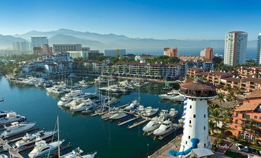 CASA EN VENTA, A 5 MINUTOS DE LA CENTRAL DE AUTOBUCES DE PUERTO VALLARTA,Y A  20 MINUTOS DE LA PLAYA