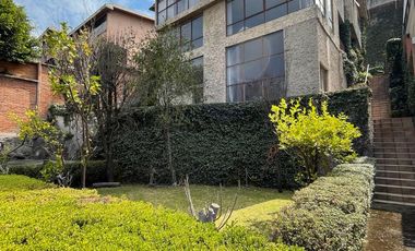 En venta, casa en Bosques de las Lomas, Miguel Hidalgo, Ciudad de México