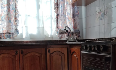 Casa al frente 4 ambientes Isidro Casanova