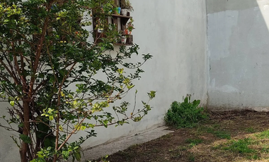 Casa al frente 4 ambientes Isidro Casanova