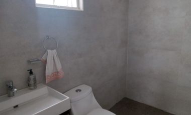CASA EN RENTA EN METEPEC MUY CERCA DEL PUENTE DEL LIBRAMIENTO A AV TECNOLÓGICO