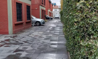 Venta Departamento 2 Ambientes con Patio y Terraza