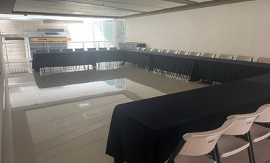 RENTO OFICINAS EN TORRE AMERICAS EN LA COLONIA YLANG YLANG