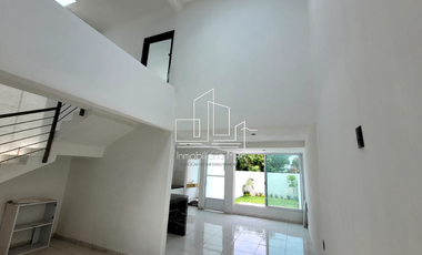 CASA CON ALBERCA EN MORELOS