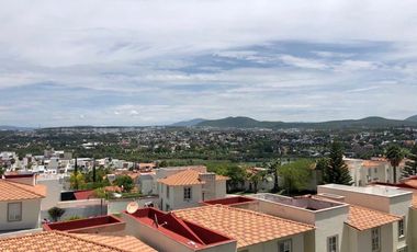 Cumbres del Lago penthouse de 3 recamaras en RENTA RAH806