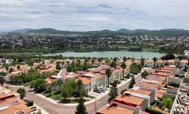 Cumbres del Lago penthouse de 3 recamaras en RENTA RAH806