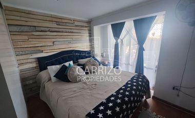 ¡Vendo Casa de 2 Pisos en Villa Costa Azul!