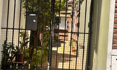 Venta Duplex dos ambientes con patio Ramos Mejia