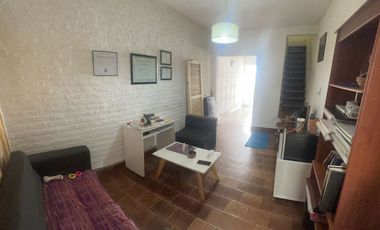 Venta Duplex dos ambientes con patio Ramos Mejia