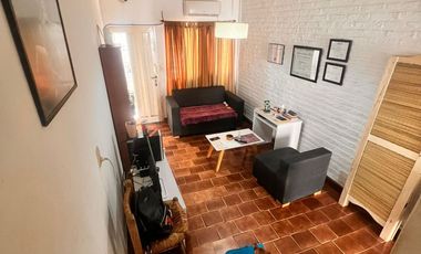 Venta Duplex dos ambientes con patio Ramos Mejia